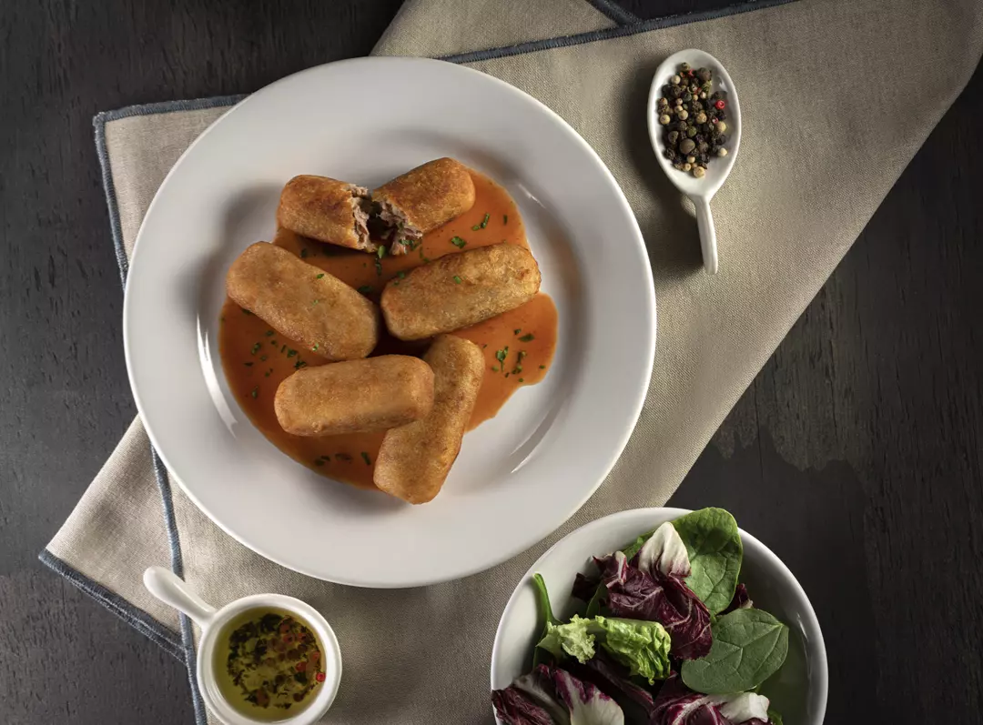 Receta de croquetas de atún en caldillo de chipotle