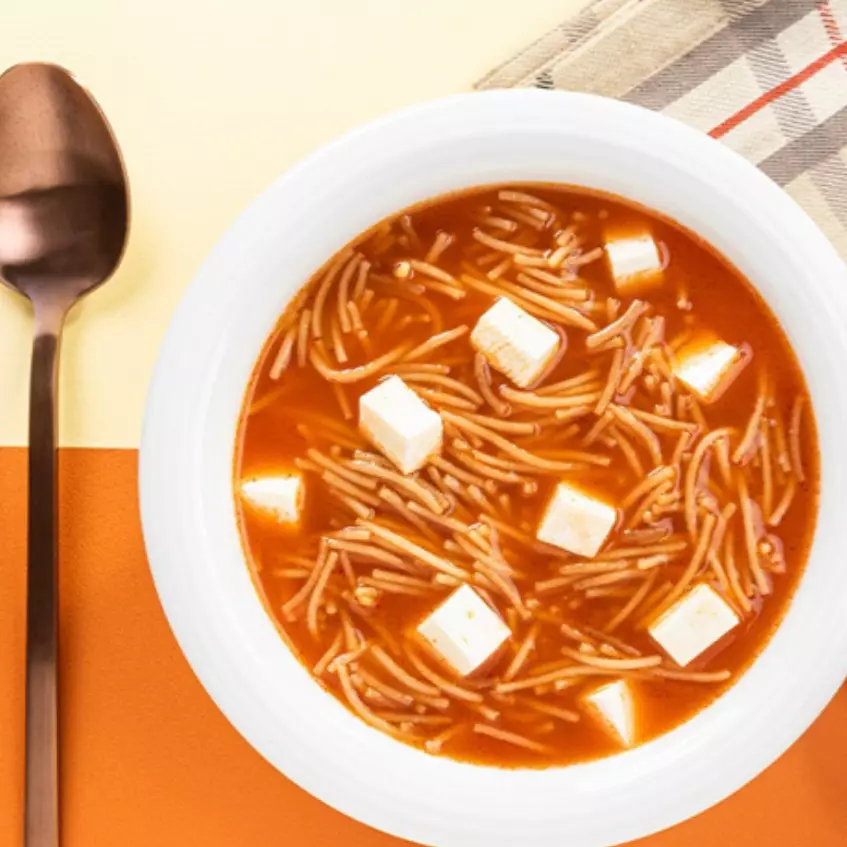 receta fácil para preparar sopa de pasta de fideo con tomates molidos del fuerte